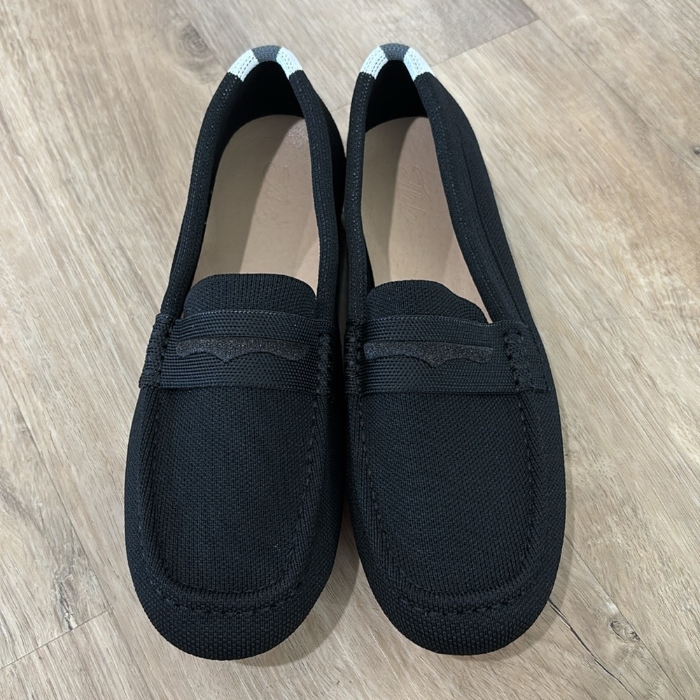 NEW Women’s Slip On Knit Black Loafers - Picture 2 of 7